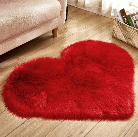 Plush Heart Rug – Cozy Floors, Warmer Vibes