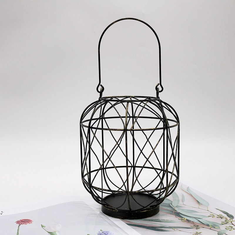 Romantic Metal Candle Holder for Warm, Inviting Spaces