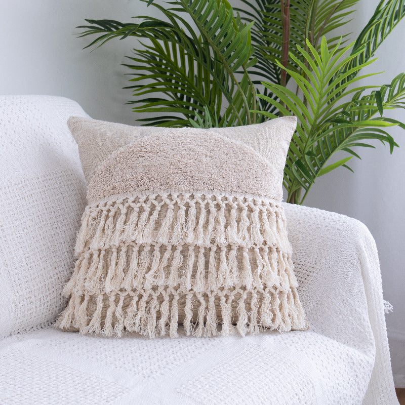 Moroccan-Inspired Throw Pillow – Fringe That Feels Like Home