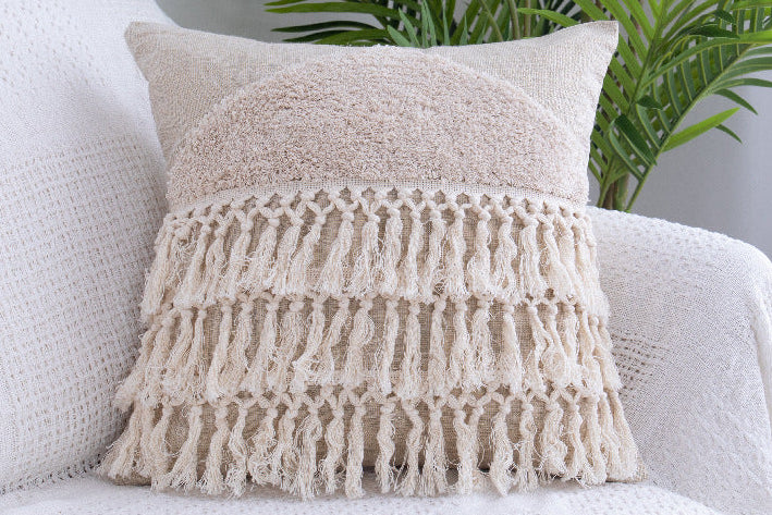 Moroccan-Inspired Throw Pillow – Fringe That Feels Like Home
