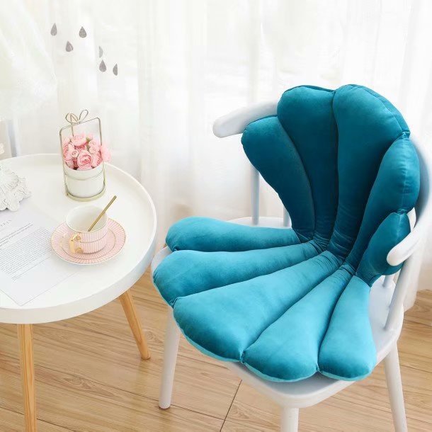 Soft Velvet Shell Cushion – Aesthetic Chair Pillow for Bedroom, Living Room & Cozy Comfort