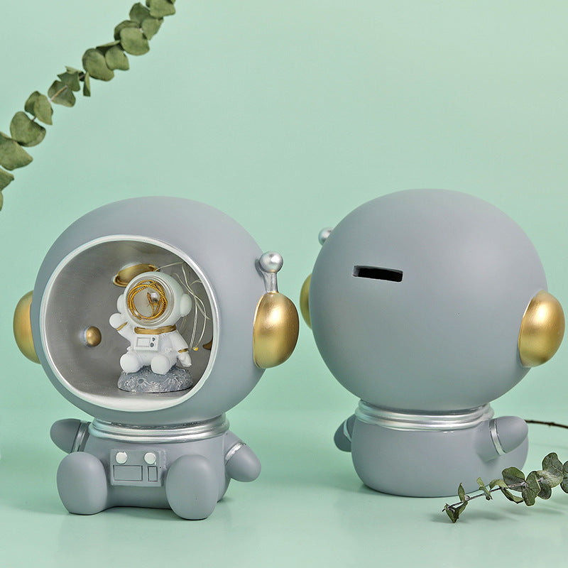 Nordic Astronaut Night Lamp Piggy Bank – Cute Resin Desk Decor for Living Room