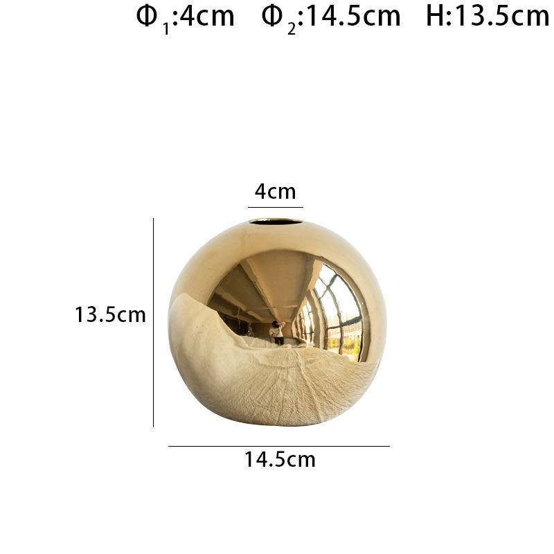 Chic Gold Vase for Effortless Modern Home Vibes