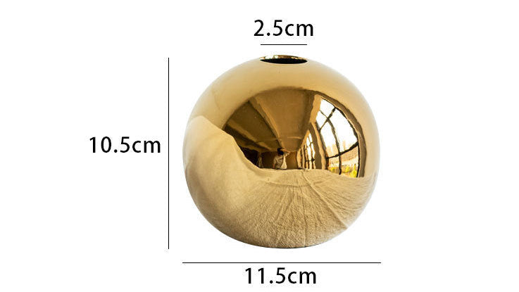 Chic Gold Vase for Effortless Modern Home Vibes