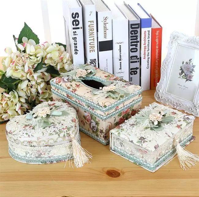 Stylish Jewelry Box with a Clever Twist