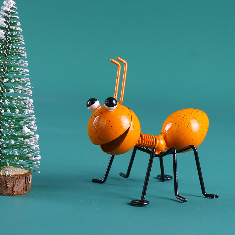 Metal Ant Garden Wall Decor – 3D Insect Sculpture for Home Decoration