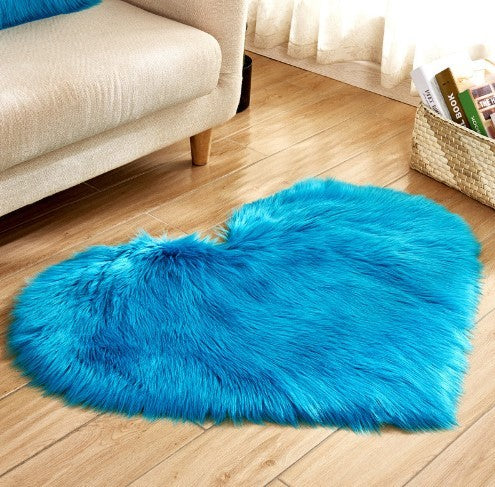 Plush Heart Rug – Cozy Floors, Warmer Vibes