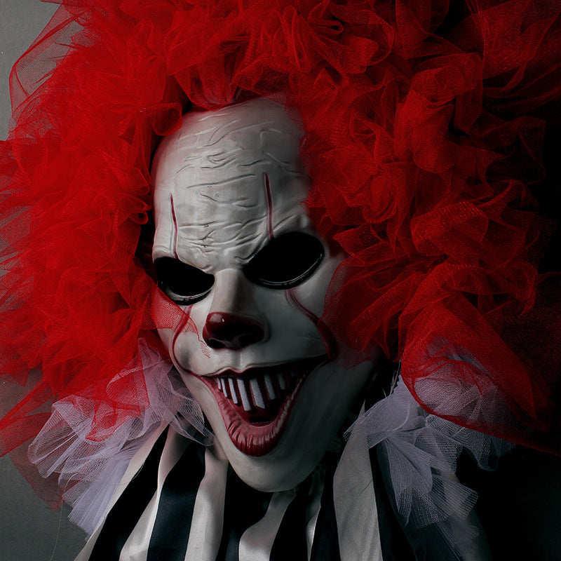Haunted Clown Door Wreath – Chills at First Glance