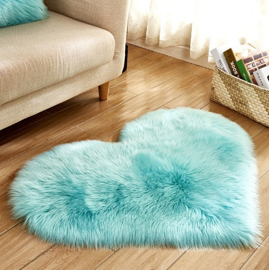 Plush Heart Rug – Cozy Floors, Warmer Vibes