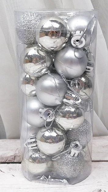 Shiny Matte Christmas Balls for Elegant Holiday Decor