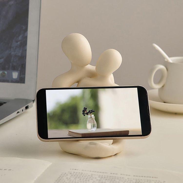 Heartwarming Couple Statue – Perfect Valentine’s Gift Idea