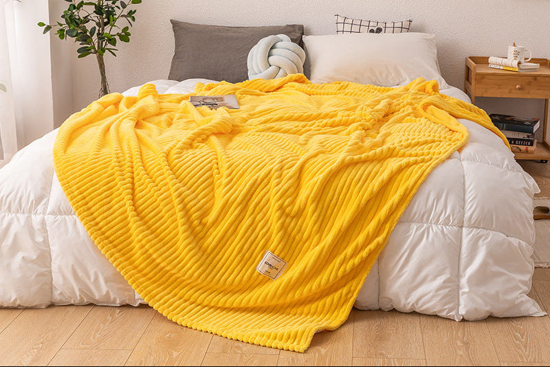 Cozy Milk Fleece Blanket – Breathable Soft Throw for Sofa, Office & Travel