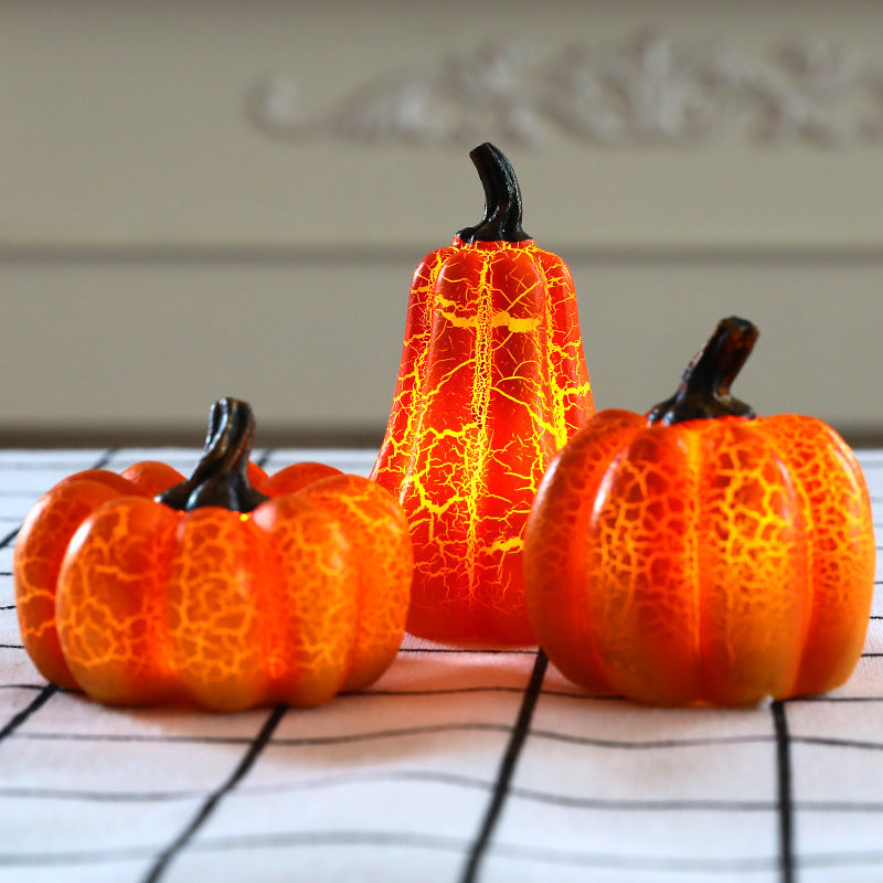 Glowing Pumpkin Lantern to Delight Halloween Guests