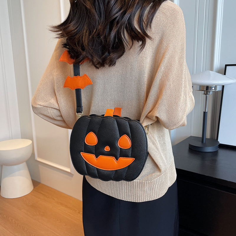 Playful Pumpkin Shoulder Bag to Brighten Halloween Nights