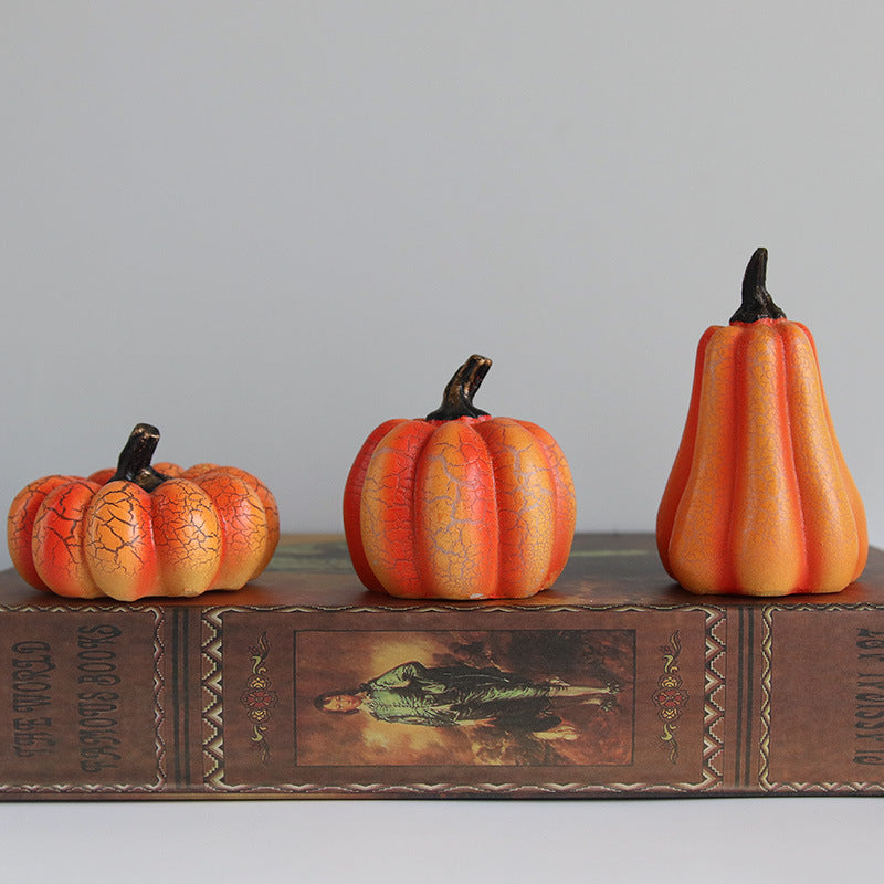 Glowing Pumpkin Lantern to Delight Halloween Guests