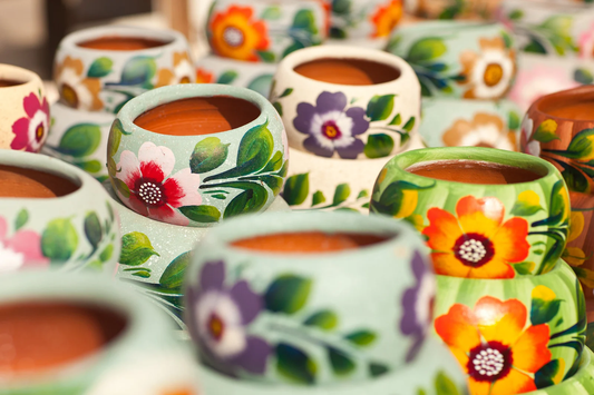 DIY Painted Ceramic Vase Ideas for Beginners