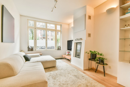 7 Space-Saving Home Décor Hacks for Tiny Living Spaces