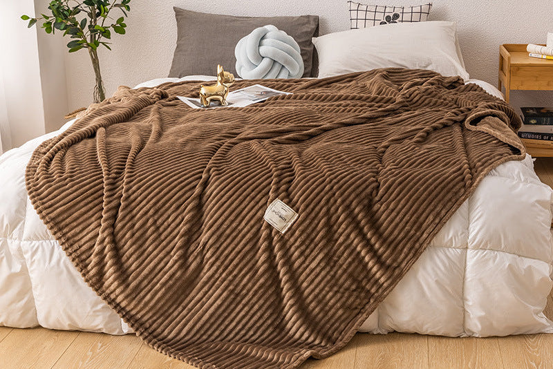 Cozy Milk Fleece Blanket – Breathable Soft Throw for Sofa, Office & Travel