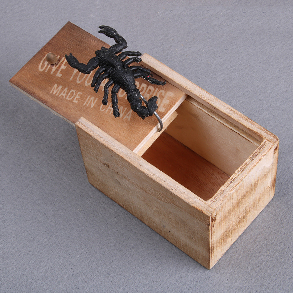 Spider Prank Scare Box – Funny Novelty Toy for Kids, Teens & Adults