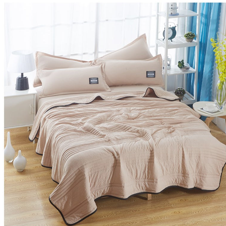Lightweight Summer Cooling Blanket – Soft & Breathable Quilt