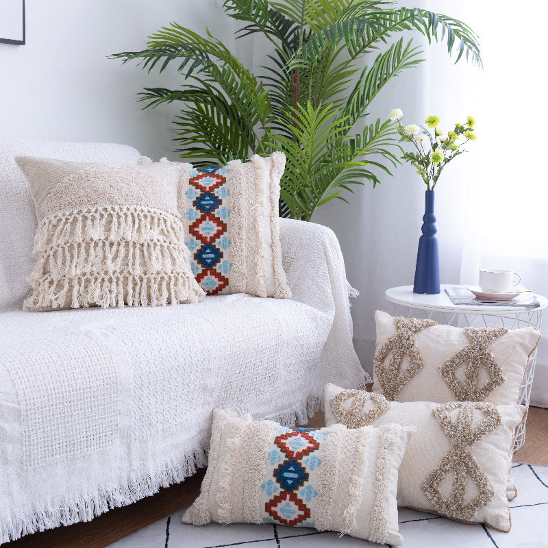Moroccan-Inspired Throw Pillow – Fringe That Feels Like Home