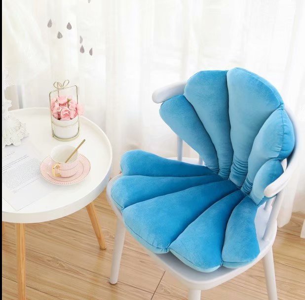 Soft Velvet Shell Cushion – Aesthetic Chair Pillow for Bedroom, Living Room & Cozy Comfort
