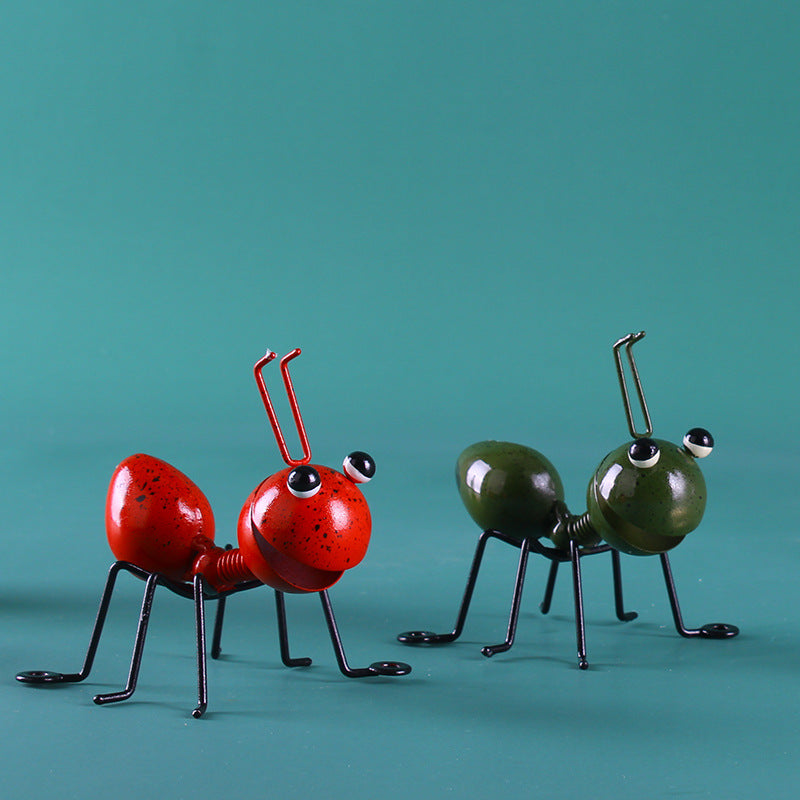 Metal Ant Garden Wall Decor – 3D Insect Sculpture for  Home Decoration