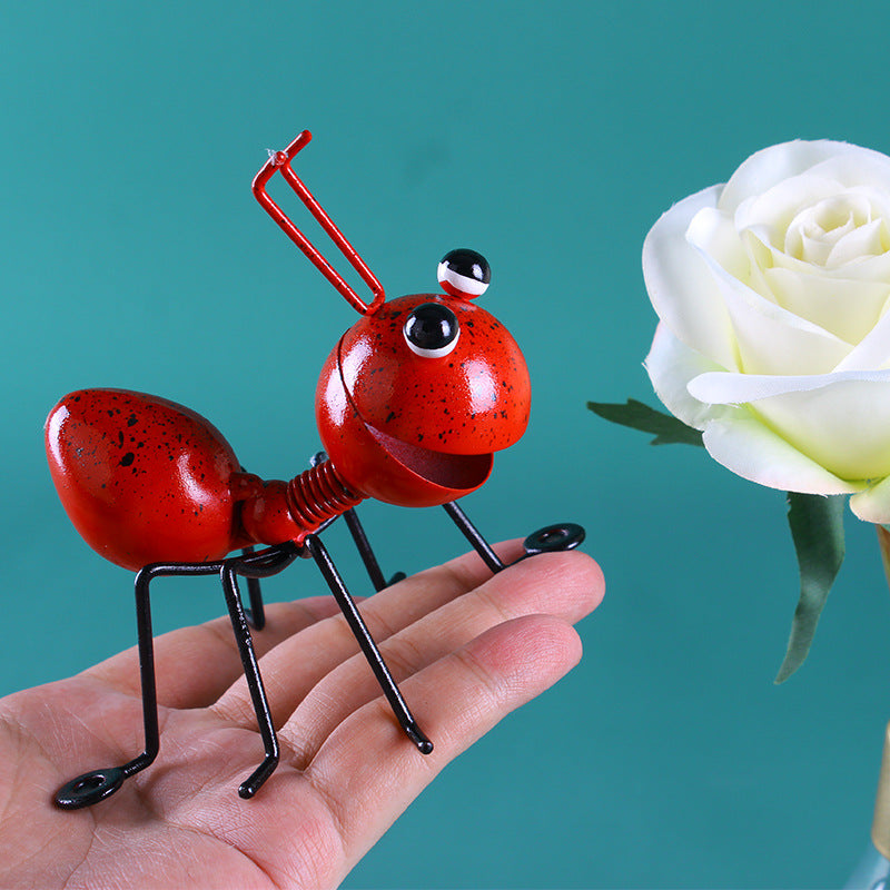 Metal Ant Garden Wall Decor – 3D Insect Sculpture for  Home Decoration