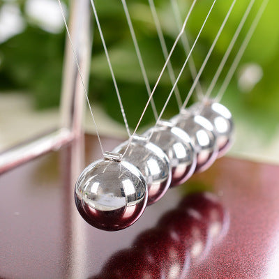 Kinetic Desk Toy Newton’s Cradle – Balance Balls for Office Decor & Relaxation