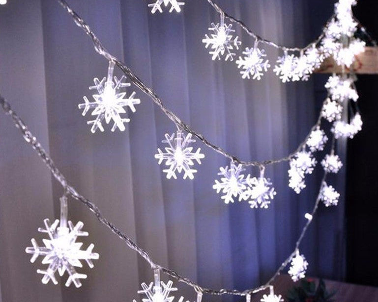 Snowflake String Lights – LED Christmas Fairy Lights for Winter Home Decor