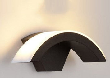 Smart LED Wall Light Curved Moon Design – Motion Sensor Night Light