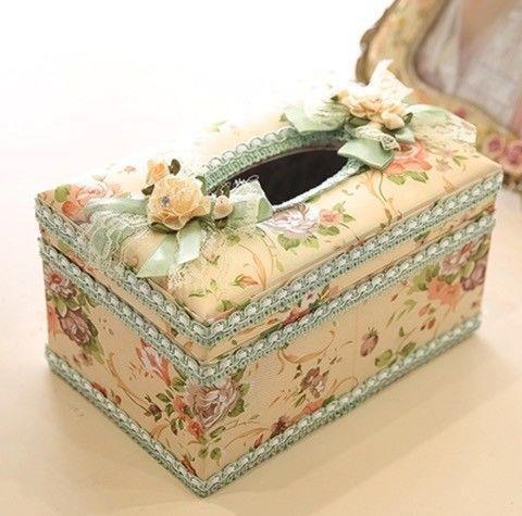 Stylish Jewelry Box with a Clever Twist