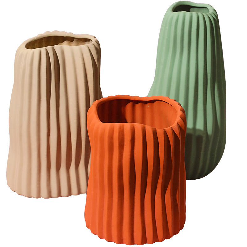 Minimalist Ceramic Vases – Stylish Living Room & Floral Decoration