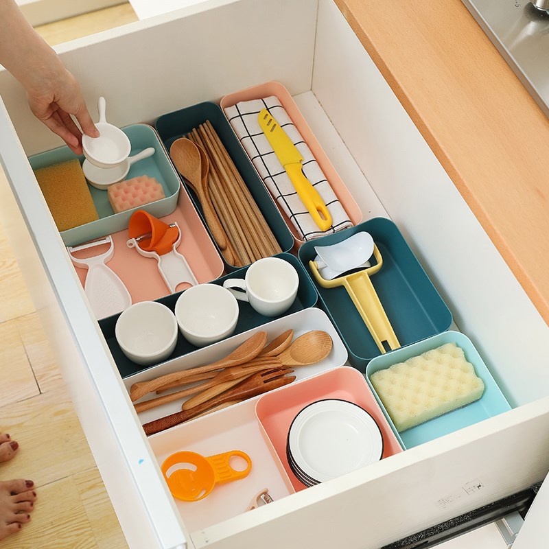 Space Saving Kitchen Drawer Organizer – Adjustable Cutlery & Utensil Storage Insert