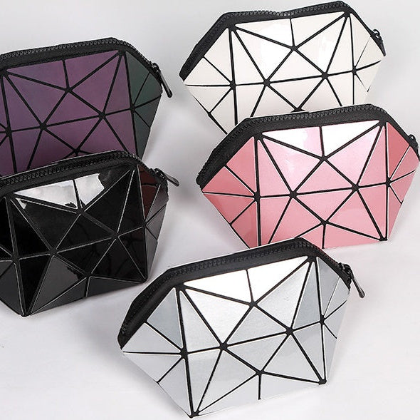 Fashion Geometric Cosmetic Bag for Women – Lightweight Travel Makeup Organizer Zipper Pouch