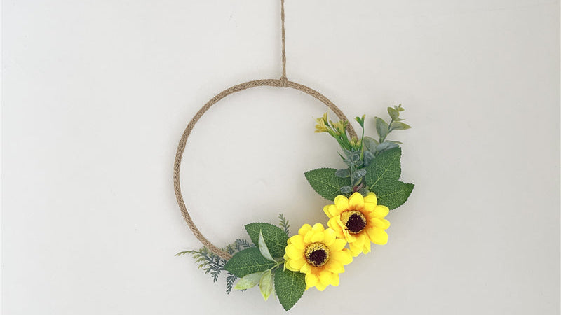 Decorative Rose Wall Garland – Boho Floral Wall Hanging for Living Spaces