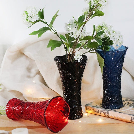 Elegant Red Glass Decor – Luxe Accent Piece for Modern Home Interiors