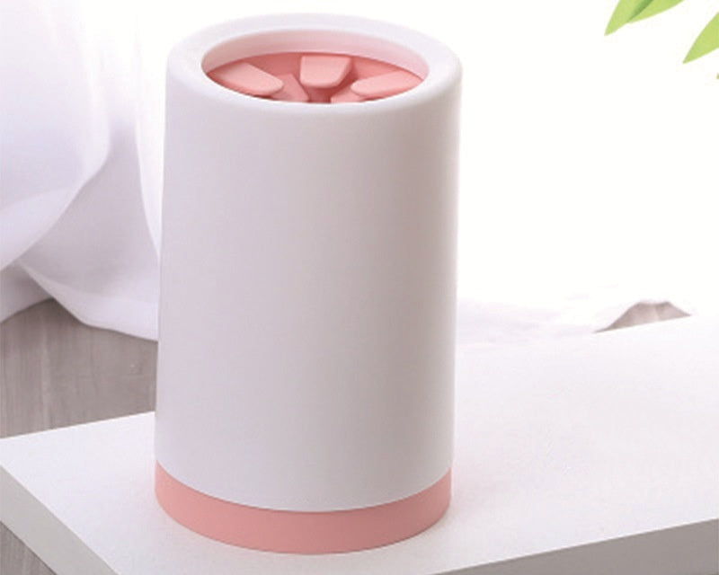 Portable Dog Paw Cleaner Cup – Soft Silicone Pet Paw Washer Mud Remover