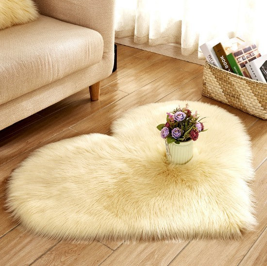 Plush Heart Rug – Cozy Floors, Warmer Vibes