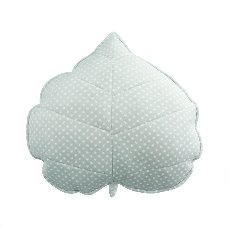 Stylish Heart Leaf Throw Cushion – Sofa Bed Pillow for Modern Home & Kids Room Decor