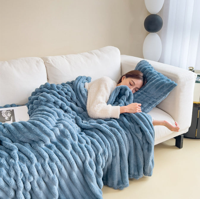 Warm Plush Blanket – Luxury Faux Fur Throw for Cozy Sleep, Sofa & Home Decor