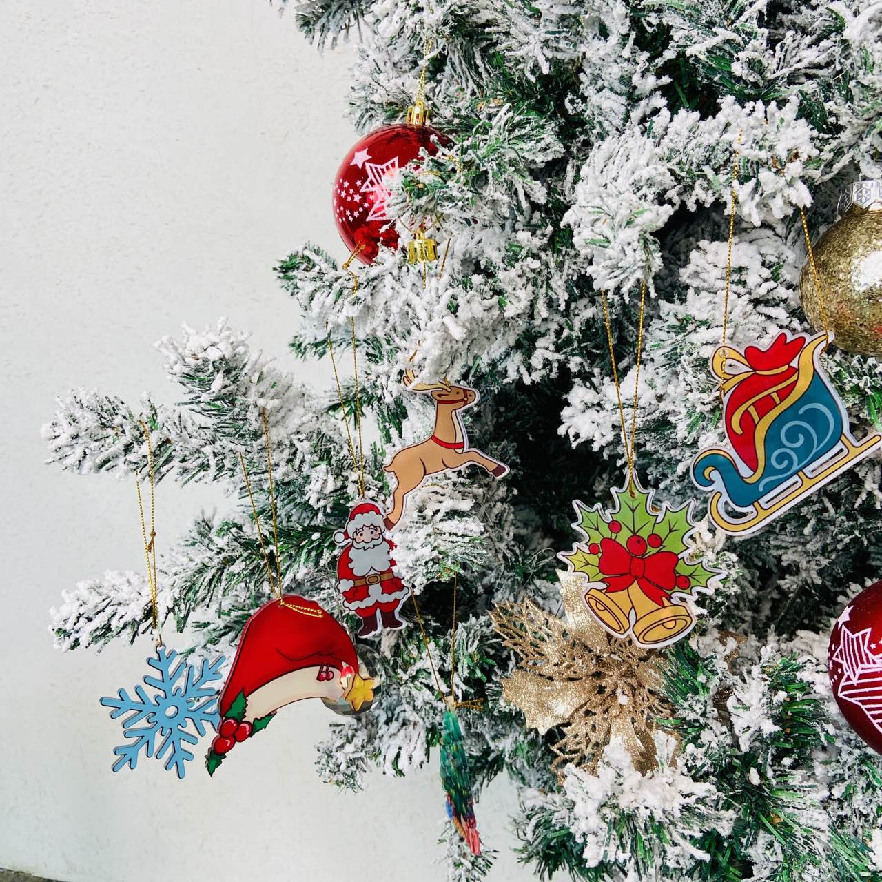Christmas Hanging Car Ornament – Holiday Decor Pendant for Car & Home