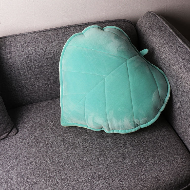 Stylish Heart Leaf Throw Cushion – Sofa Bed Pillow for Modern Home & Kids Room Decor