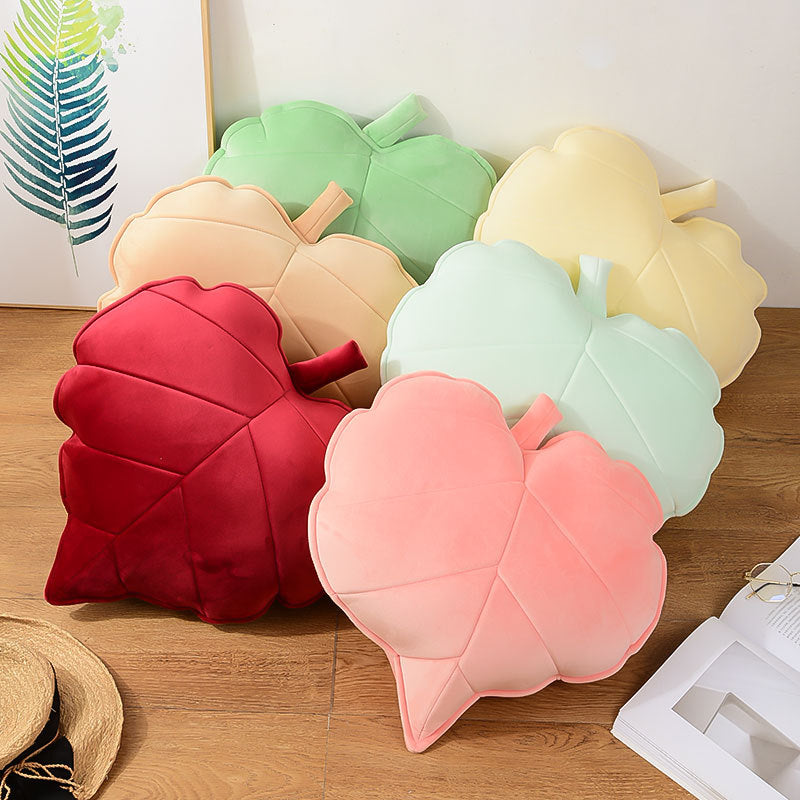 Stylish Heart Leaf Throw Cushion – Sofa Bed Pillow for Modern Home & Kids Room Decor