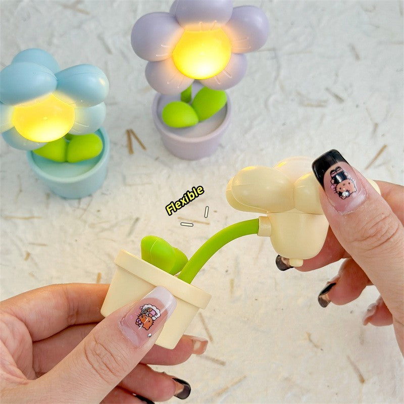 Mini Flower Night Lamp – Cozy Glow for Any Room