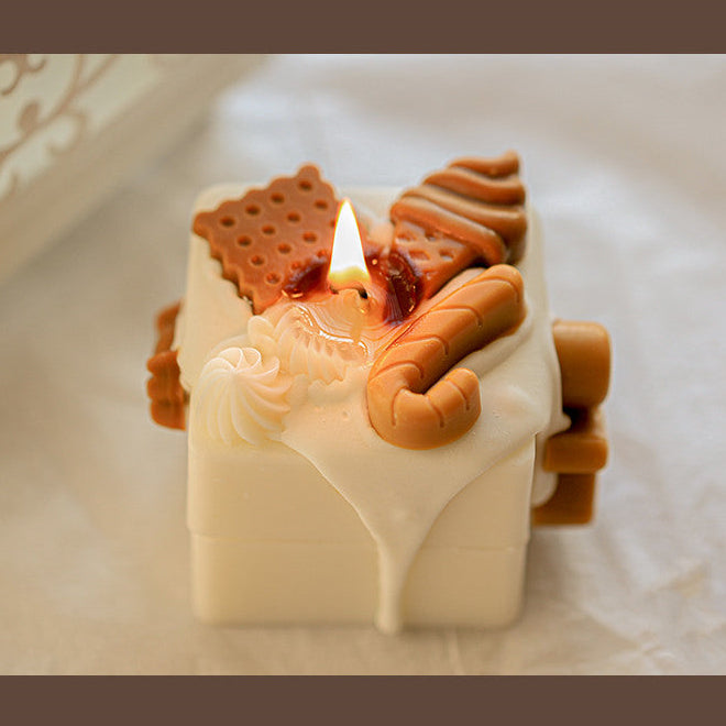 Gingerbread Man Candle – Sweet Holiday Scent, Christmas Home Decor