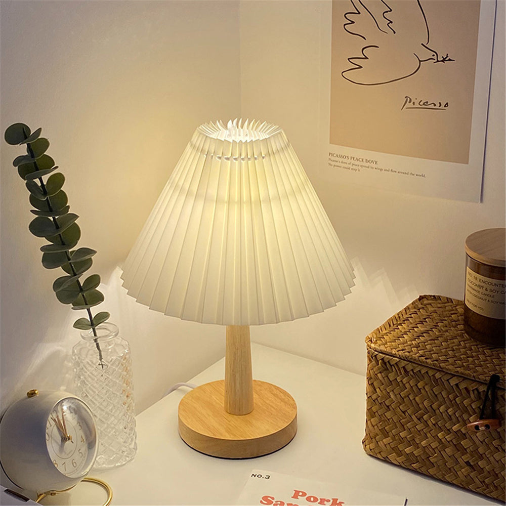 Cozy USB Pleated Lamp – Warm White & Yellow Dimmable LED Table Light