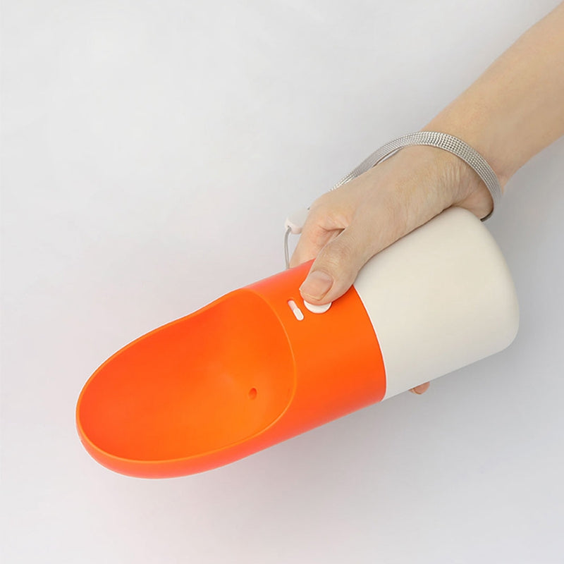 Pet Travel Water Bottle – Portable, Splash-Proof Hydration On-the-Go