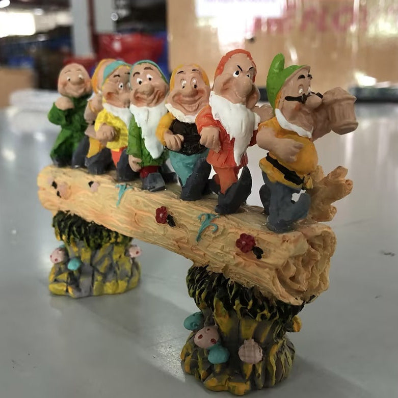 Seven Dwarfs Gnome Garden Decor Resin Statues | Outdoor Yard & Patio Decoration Set