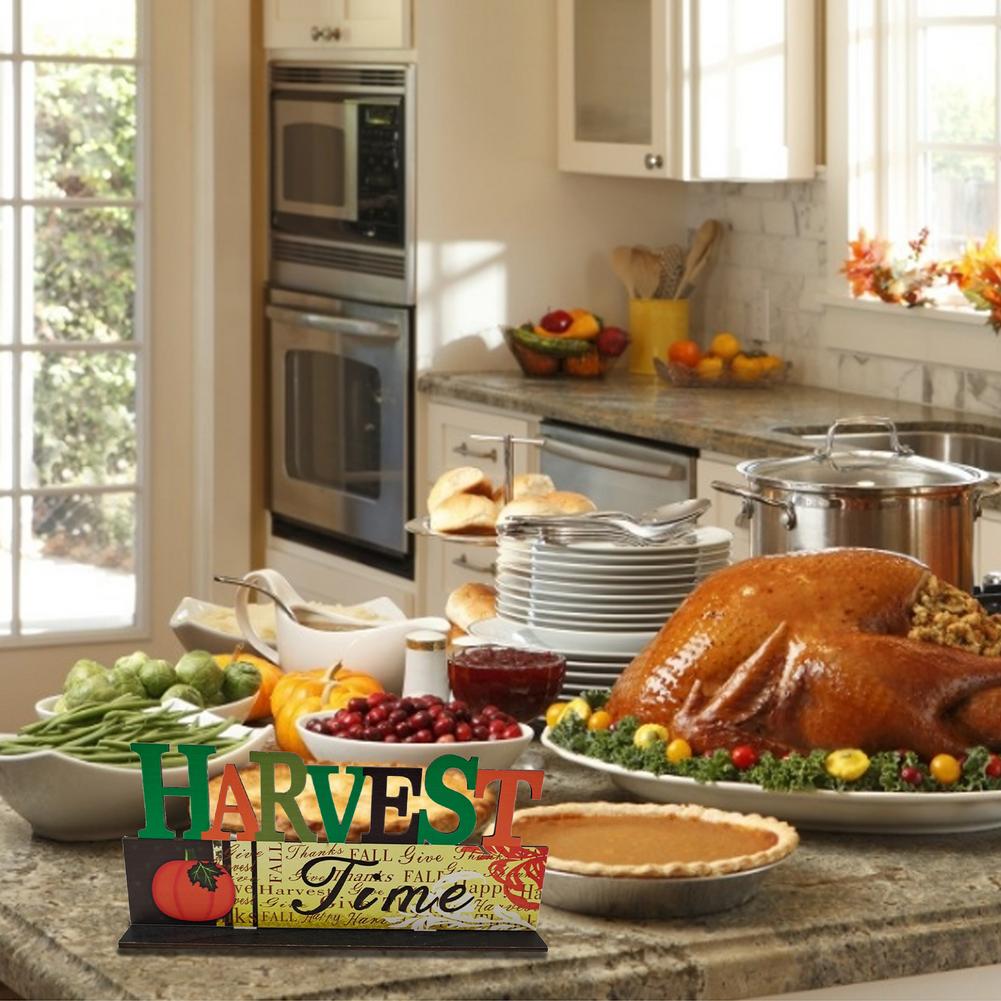 Thanksgiving Dinner Table Decor – Rustic Fall Signs & Harvest Wooden Ornaments